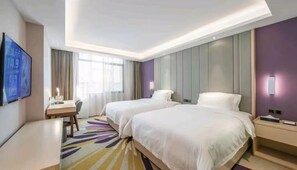 Luxury Twin Room, City View