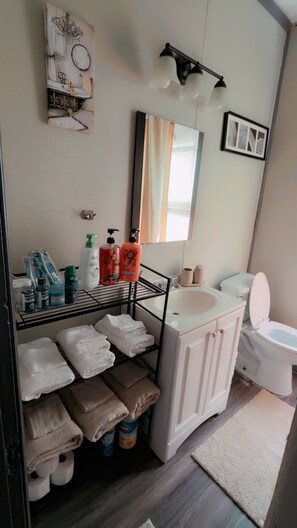 Bathroom - A quiet hidden gem (Pittsburgh)