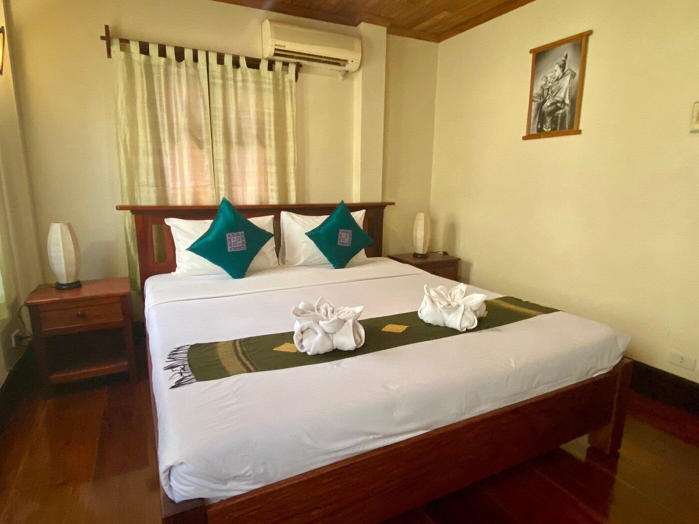 Standard Double Room, Garden View