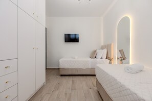 3 bedrooms, desk, iron/ironing board, free WiFi - Solena Villa,Private Pool,Kids Playroom near the Beach (Stavromenos)