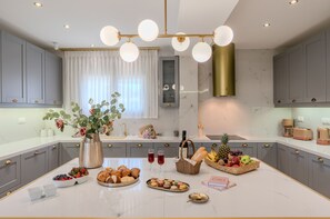 Fridge, microwave, oven, dishwasher - Solena Villa,Private Pool,Kids Playroom near the Beach (Stavromenos)