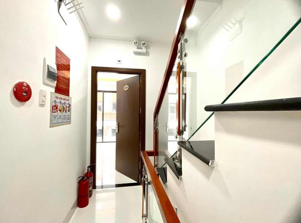 Studio cơ bản, ban công, quang cảnh thành phố | Nội thất