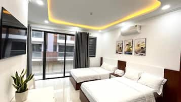 Basic Studio, Balcony, City View | Blackout curtains, free WiFi