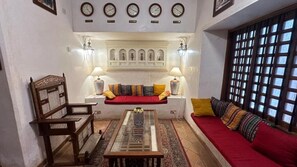 บริเวณนั่งเล่น