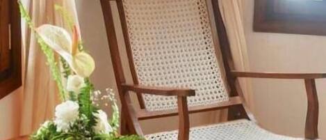 Superior Double Room, Balcony, City View | Interior