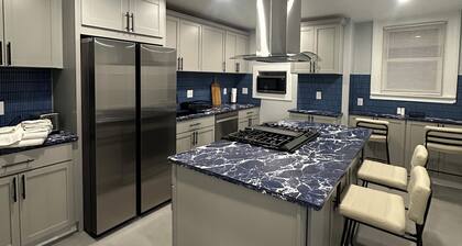 Spacious 3-bedroom townhome in Pittsburgh's famous Northside.
