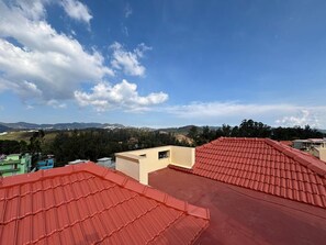 View from property - Cloud View Cottage  (Ooty)