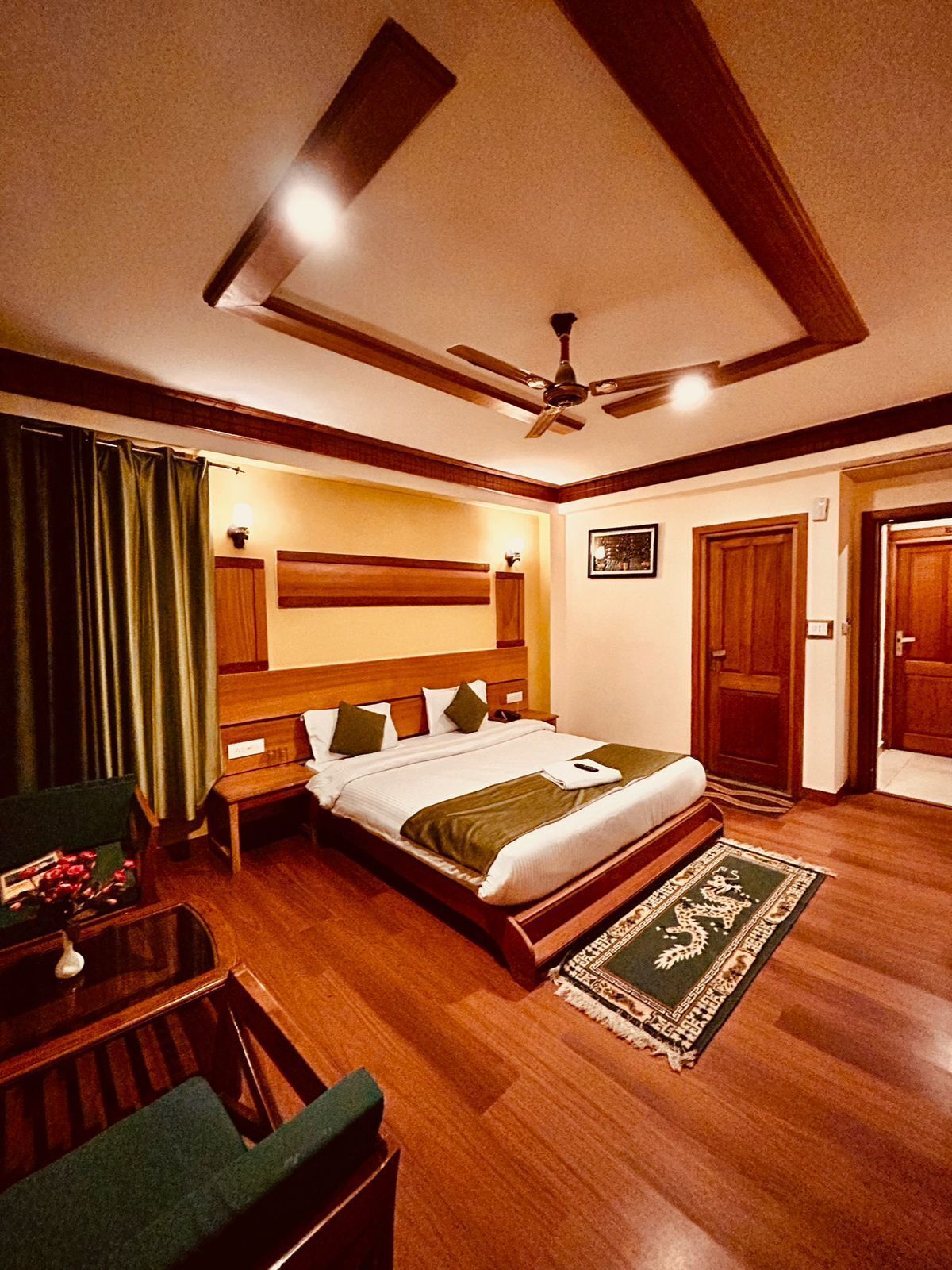 华丽双人房, 阳台, 山景