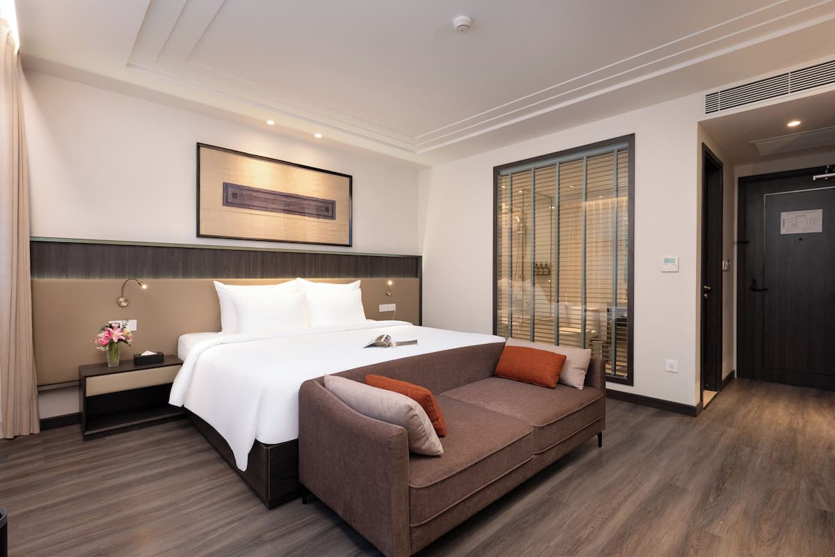 Premium Double Room, Bathtub