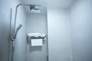 Basic Studio, City View | Bathroom - AOC HOTEL (Cao Lanh)
