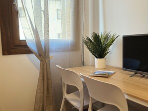 Interior - TS. ALVISE SUITE canal view (Venezia)