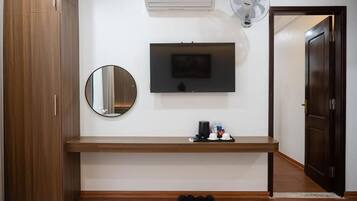 Studio de base, vue sur le jardin | Intérieur