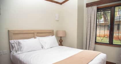 One-Bedroom Cottage with Mt.Kenya View