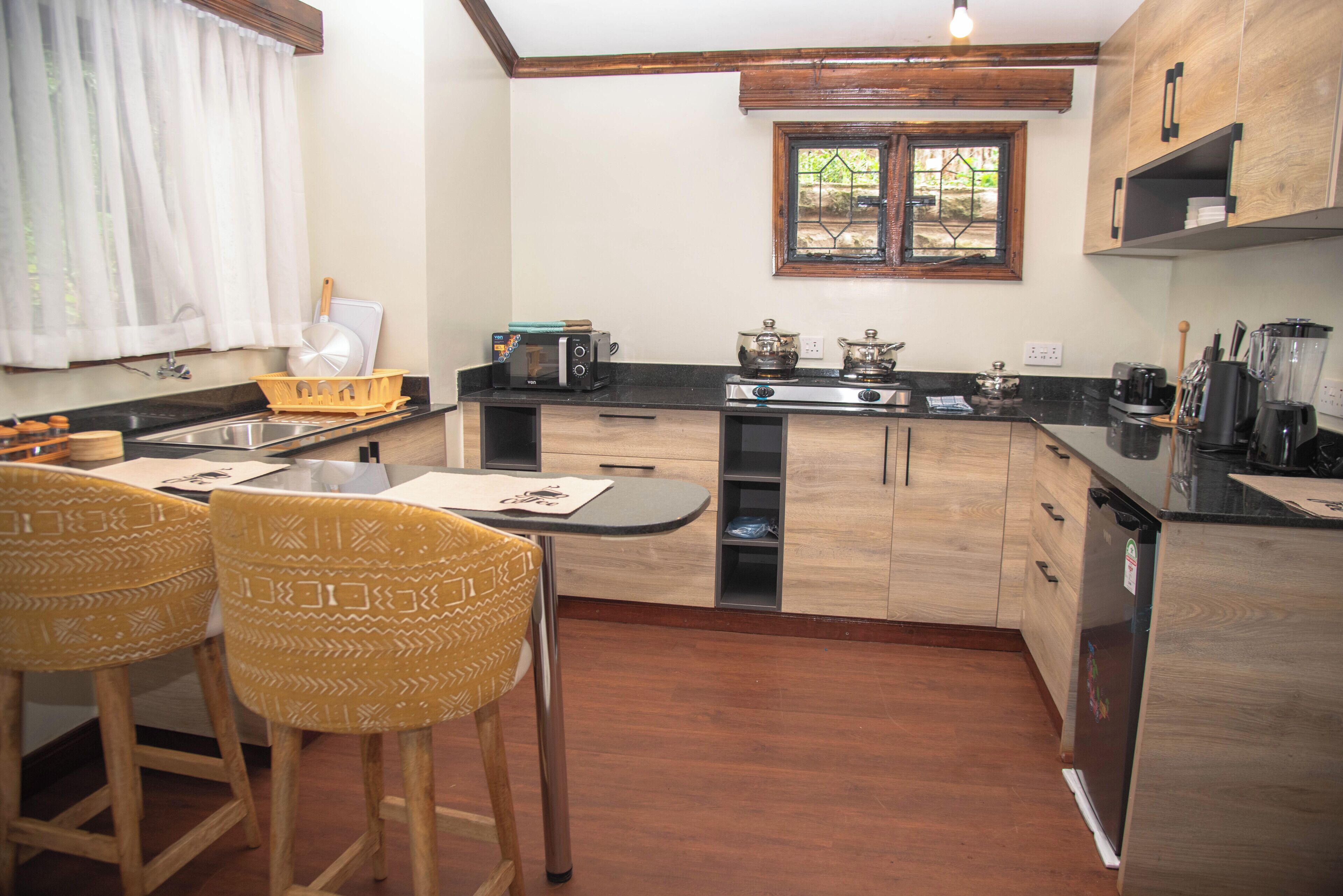 Cottage, Patio, Mountain View | Private kitchen