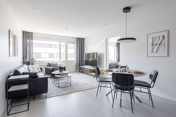 Top Floor Luxury - 2br Scandi Home - Tampere