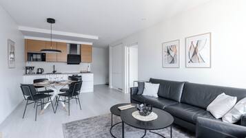 Apartemen Superior, balkon, pemandangan kota