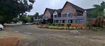 Serene 1-bedroom Apartment in Bloemfontein
