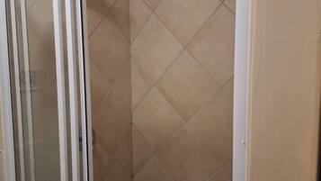 Apartment, 1 Bedroom | Bathroom