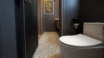 Design Double Room, Desert View | Bathroom