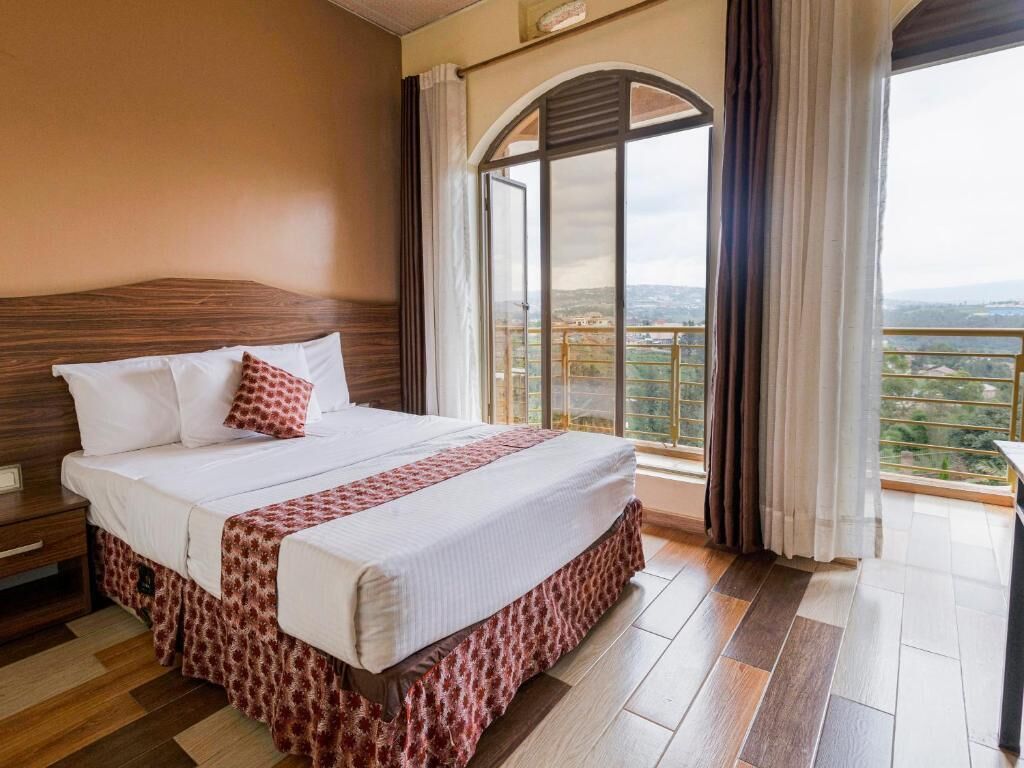 Deluxe kamer, 1 twee- of 2 eenpersoonsbedden, 2 slaapkamers, balkon, uitzicht op bergen