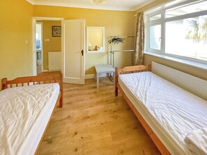 2 bedrooms, free WiFi - 2 bedroom accommodation in Brixham (Brixham)