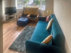 TV - 2 bedroom accommodation in Brixham (Brixham)