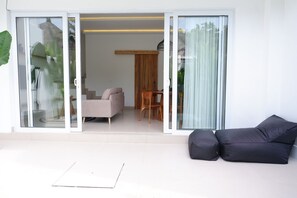Terrace/patio - The Cosmos Villa - Balangan Pecatu Bali (Ungasan)