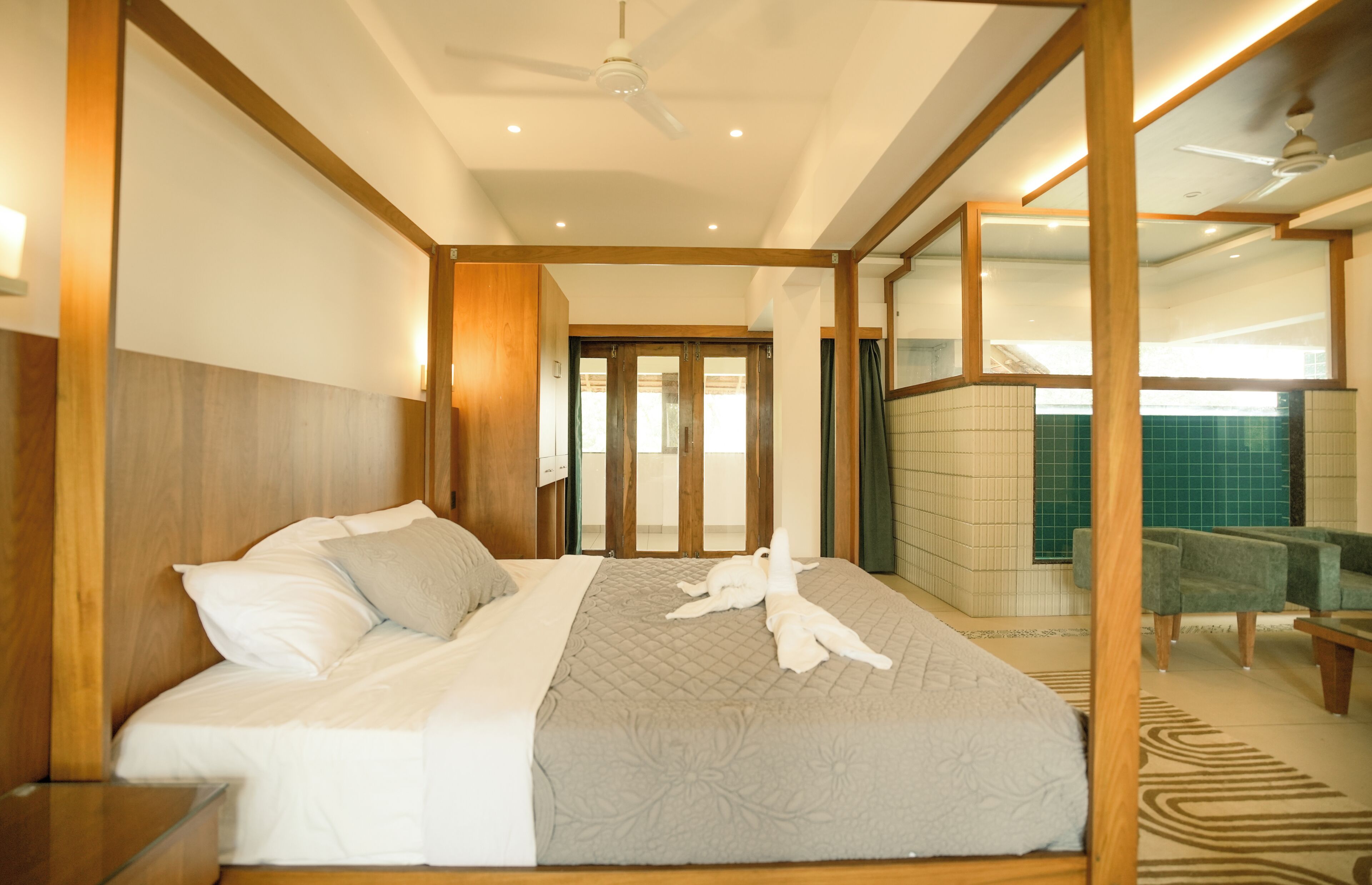 Signature Pool Suite | Ilmainen Wi-Fi