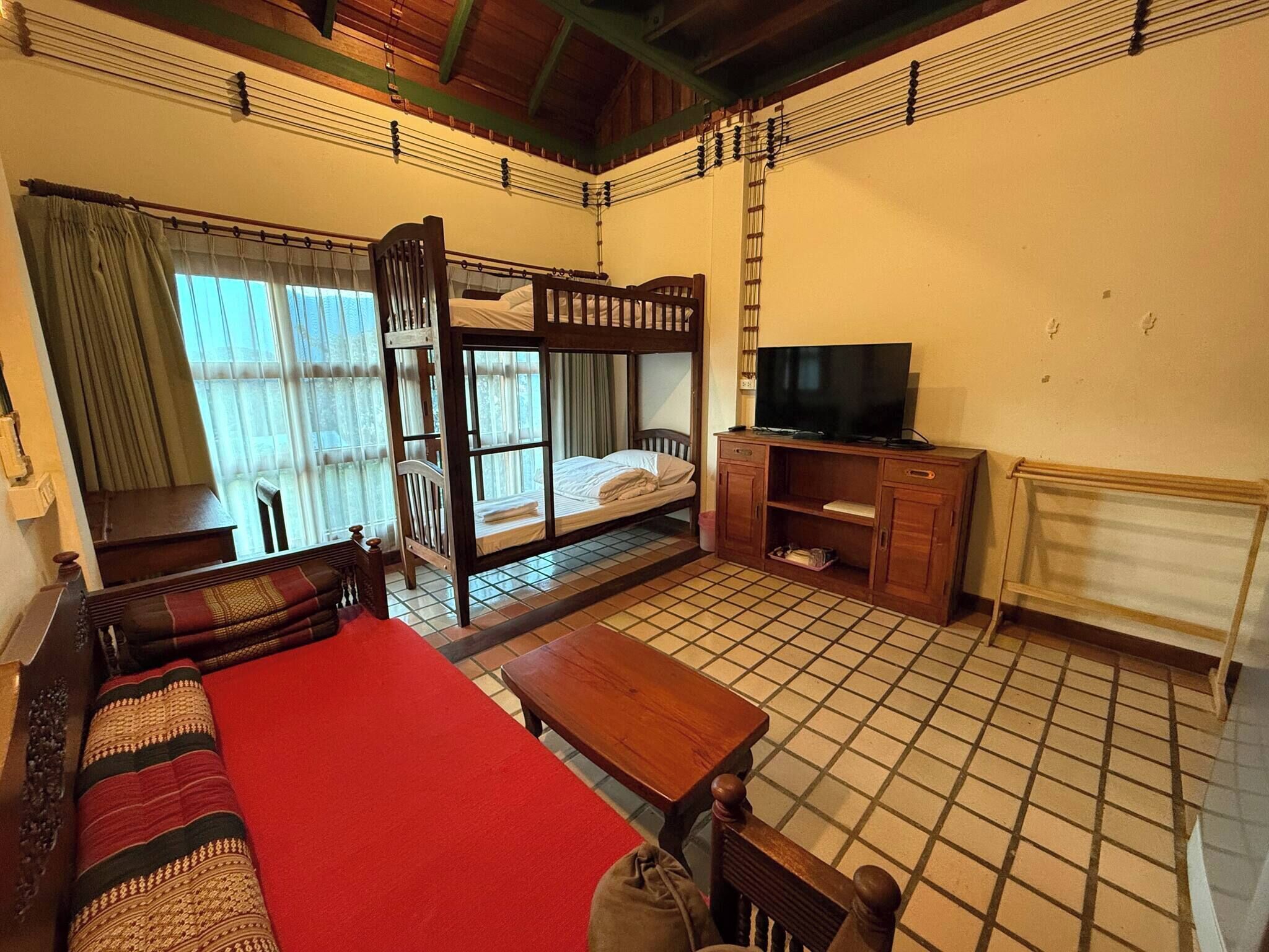 Iron/ironing board, internet, bed sheets, wheelchair access