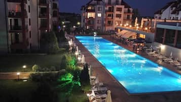 Apartment, 2 Bedrooms, Balcony, Garden View | Pool | Outdoor pool