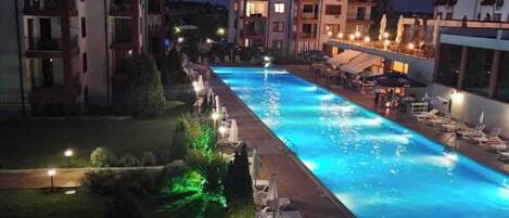 Apartment, 2 Bedrooms, Balcony, Garden View | Pool | Outdoor pool