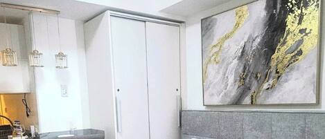 1 bedroom, internet, bed sheets, wheelchair access