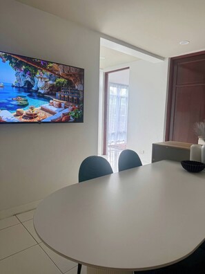 Dining - Jungle House Phuket - 4BR Seaview Retreat, Patong (Pa Tong)