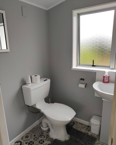 Woodside Suite peaceful semi-rural life