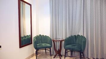 Deluxe Double Room | Interior