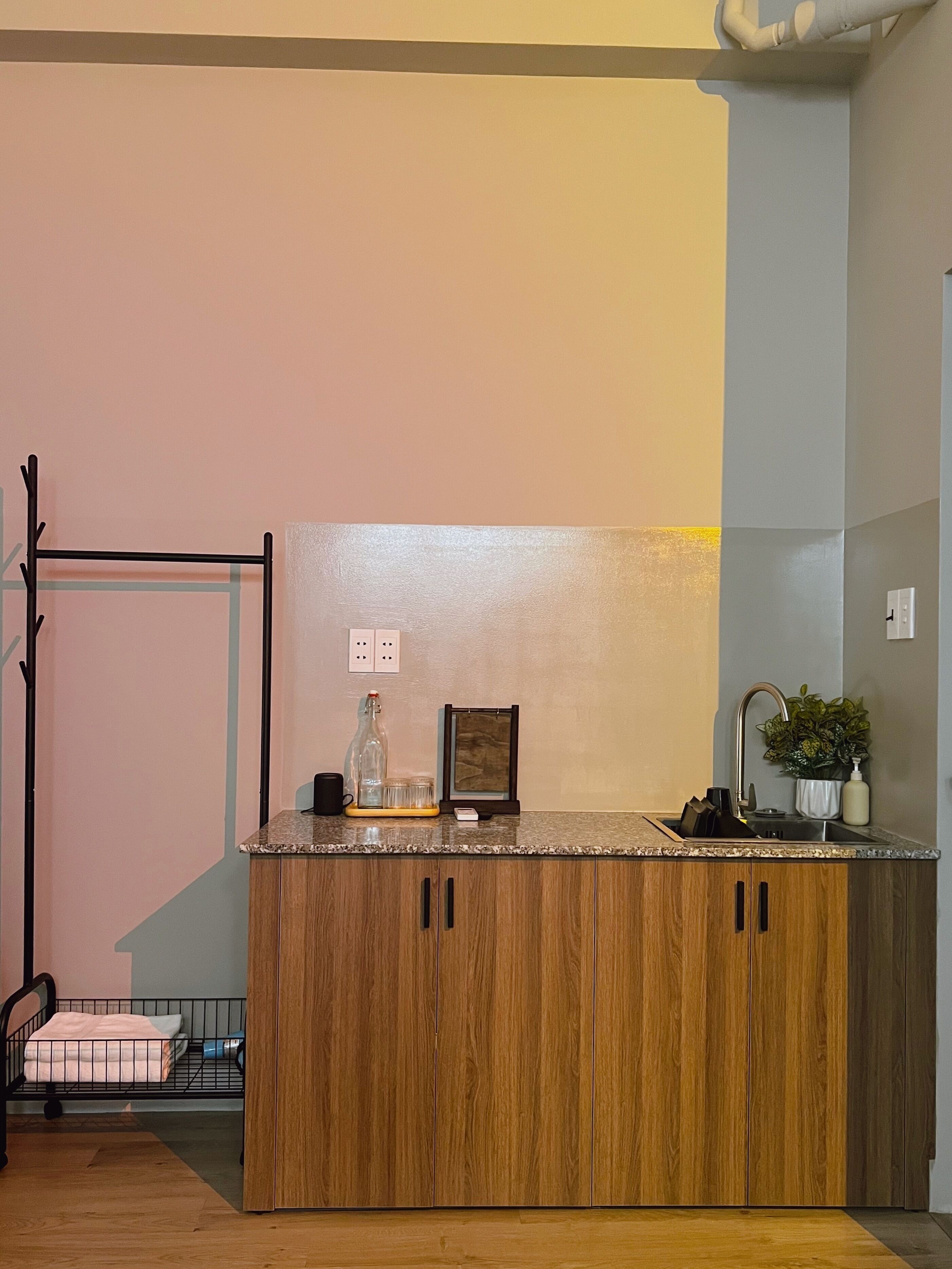 Basic Studio Suite | Interior