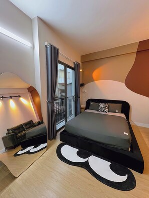 Deluxe Studio Suite, Balcony, City View | Premium bedding, minibar, free WiFi, bed sheets - Trisstay Saigon - Dien Bien Phu (Gia Dinh)