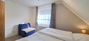 1 bedroom, in-room safe, iron/ironing board, WiFi - Appartmenthaus Nolting Apartment 3 Nolting: 40 m² with terrace and WLAN - (Werdum)
