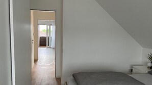 1 多间卧室、熨斗/熨衣板、WiFi