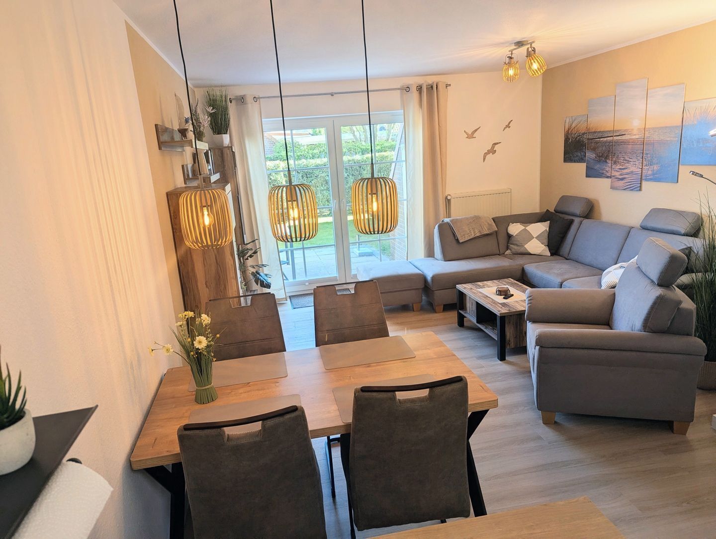 TV, DVD-spiller og stereoanlegg