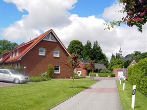 Exterior - Am Haustierpark vacation apartment Paula with balcony, WLAN and space for 4 guests - Am (Werdum)