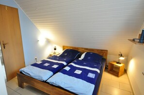 2 bedrooms, iron/ironing board, WiFi - Vacation home Uferstraße 2 F - Holiday home Uferglück Uferstraße 2 F (Wittmund)