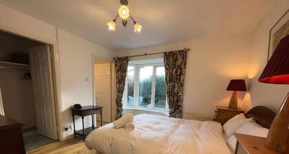 Cosy Traditional Irish Cottage