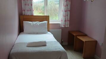 3 bedrooms, iron/ironing board, travel crib, free WiFi