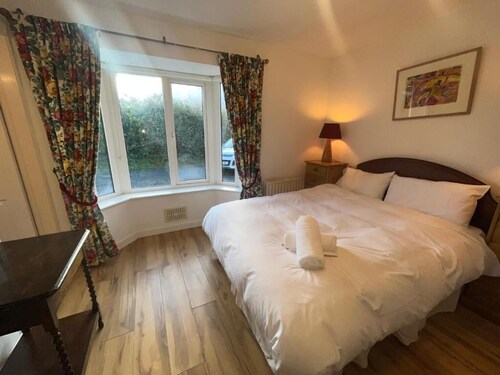 Cosy Traditional Irish Cottage