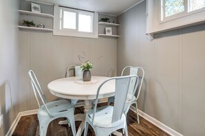 Dining - Walk to Parks & Dining: Central Idaho Falls Home (Idaho Falls)