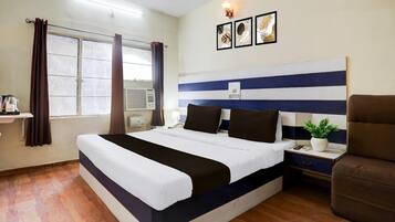 1 chambre, bureau, draps fournis