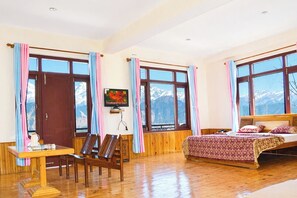 Hypo-allergenic bedding, desk, soundproofing, free WiFi - Hotel Vijay Mount View Resort Munsyari (Munsyari)