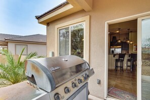 Terrace/patio - Hike, Golf & Try Your Luck! Mtn-View Mesquite Home (Mesquite)