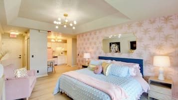 2 bedrooms, iron/ironing board, Internet, bed sheets